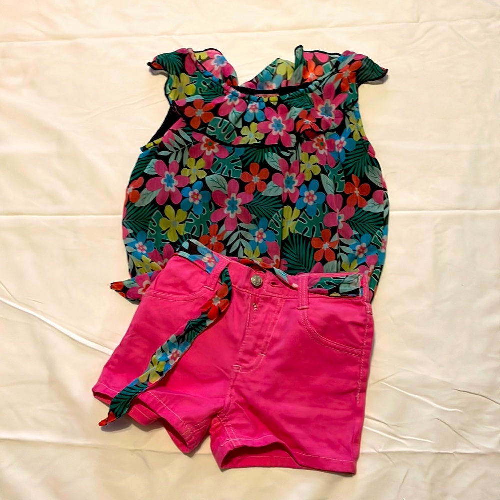 2 Be Real Short set